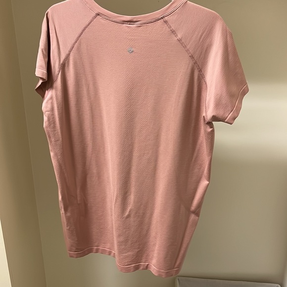 Lululemon Swiftly Shirt - Picture 2 of 3